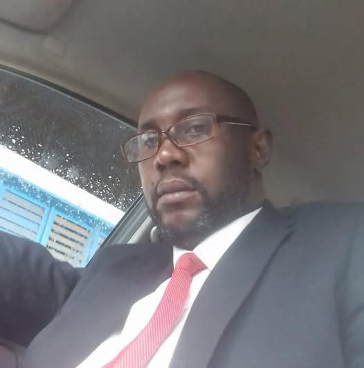 Le monde de l’éducation de nouveau en deuil.